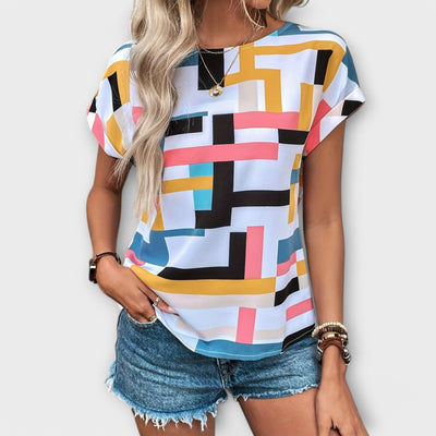 Chloe - Short-Sleeved Blouse