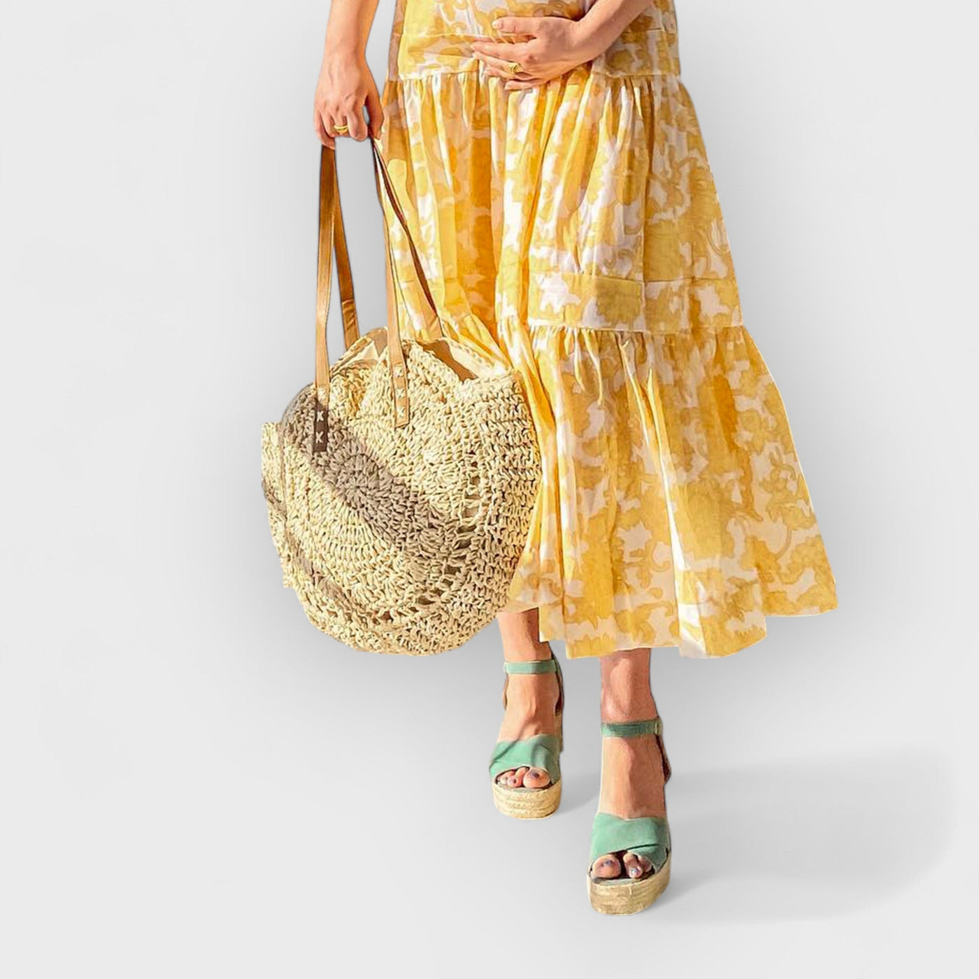 Round Straw Tote Bag