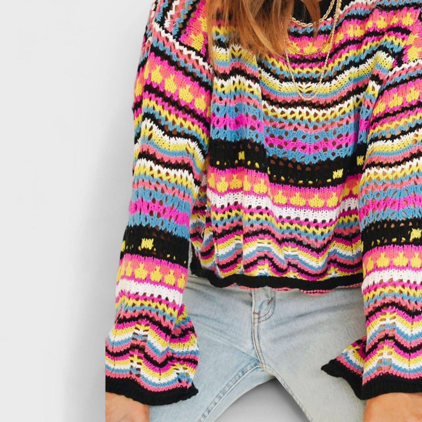 Mid-Color Crew Neck Striped Sweater