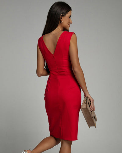 Amy | Fitted dress with a V-neck and slit