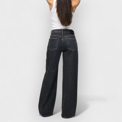 Abbie Wide Mid-Waisted Jeans