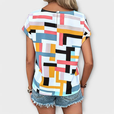 Chloe - Short-Sleeved Blouse