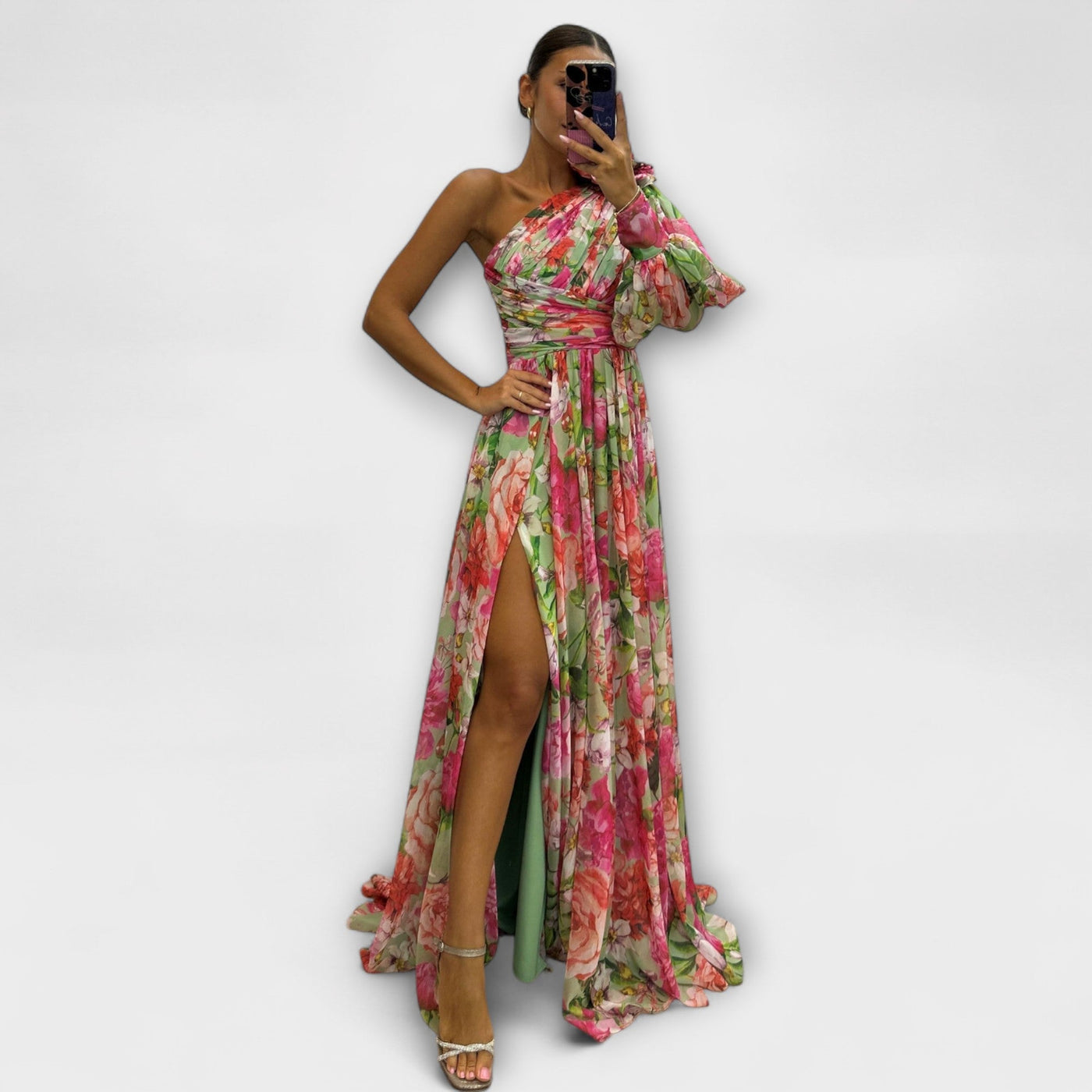 Mckenna - Beautiful Flowing Dress