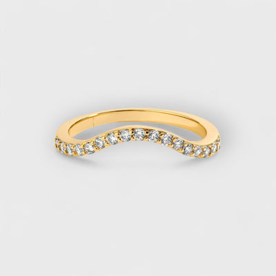 Sleek Wave Line Diamond-Inlaid Ring
