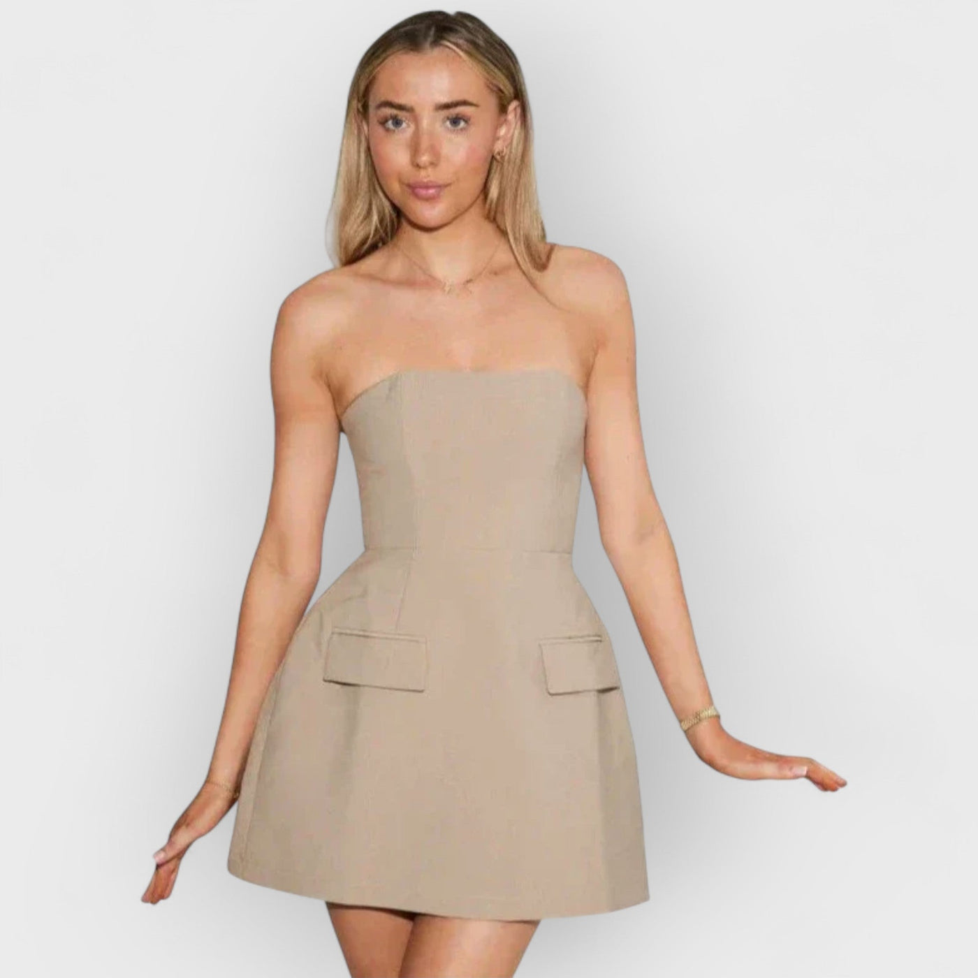 Alma Mae - Elegant strapless dress