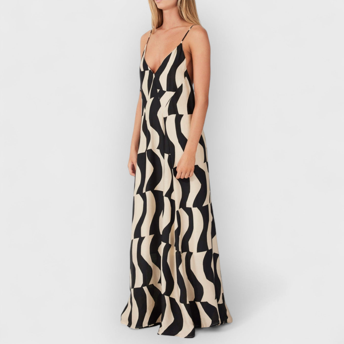 Scooped Back Relaxed Fit Style Maxi Dress