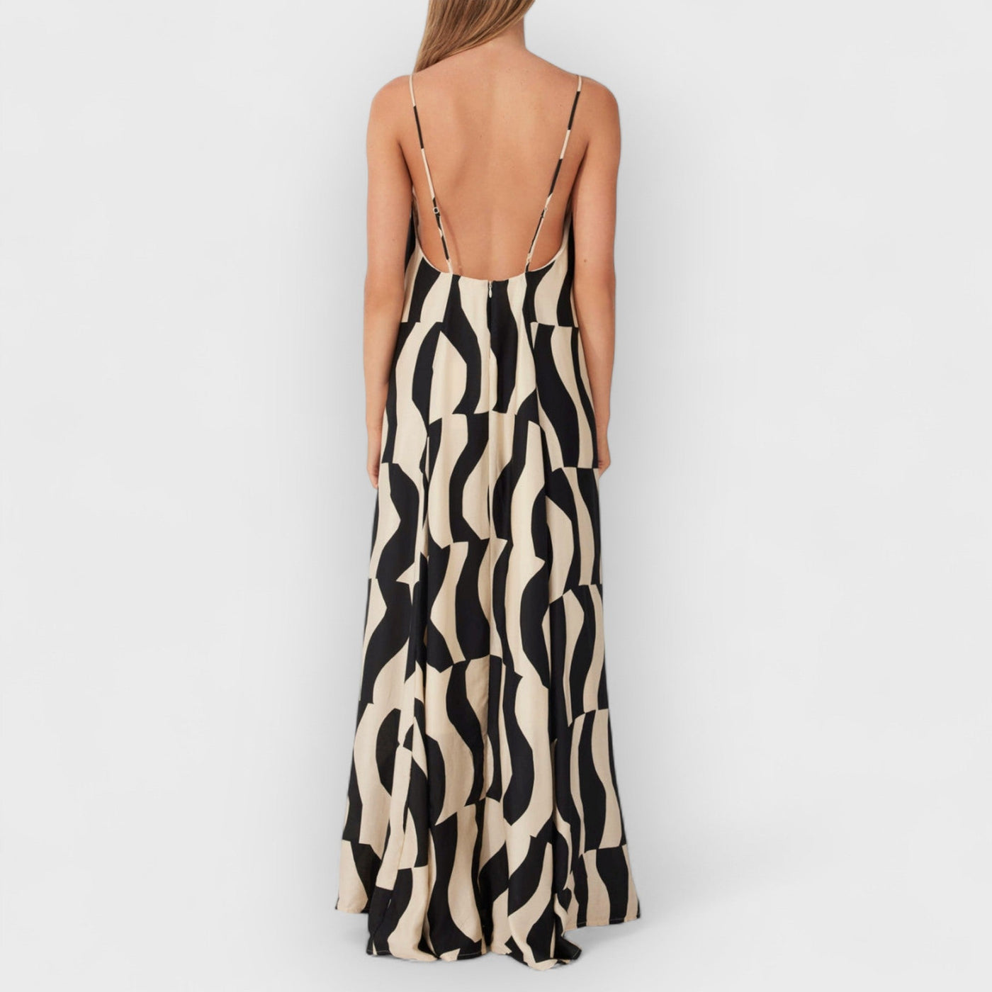 Scooped Back Relaxed Fit Style Maxi Dress