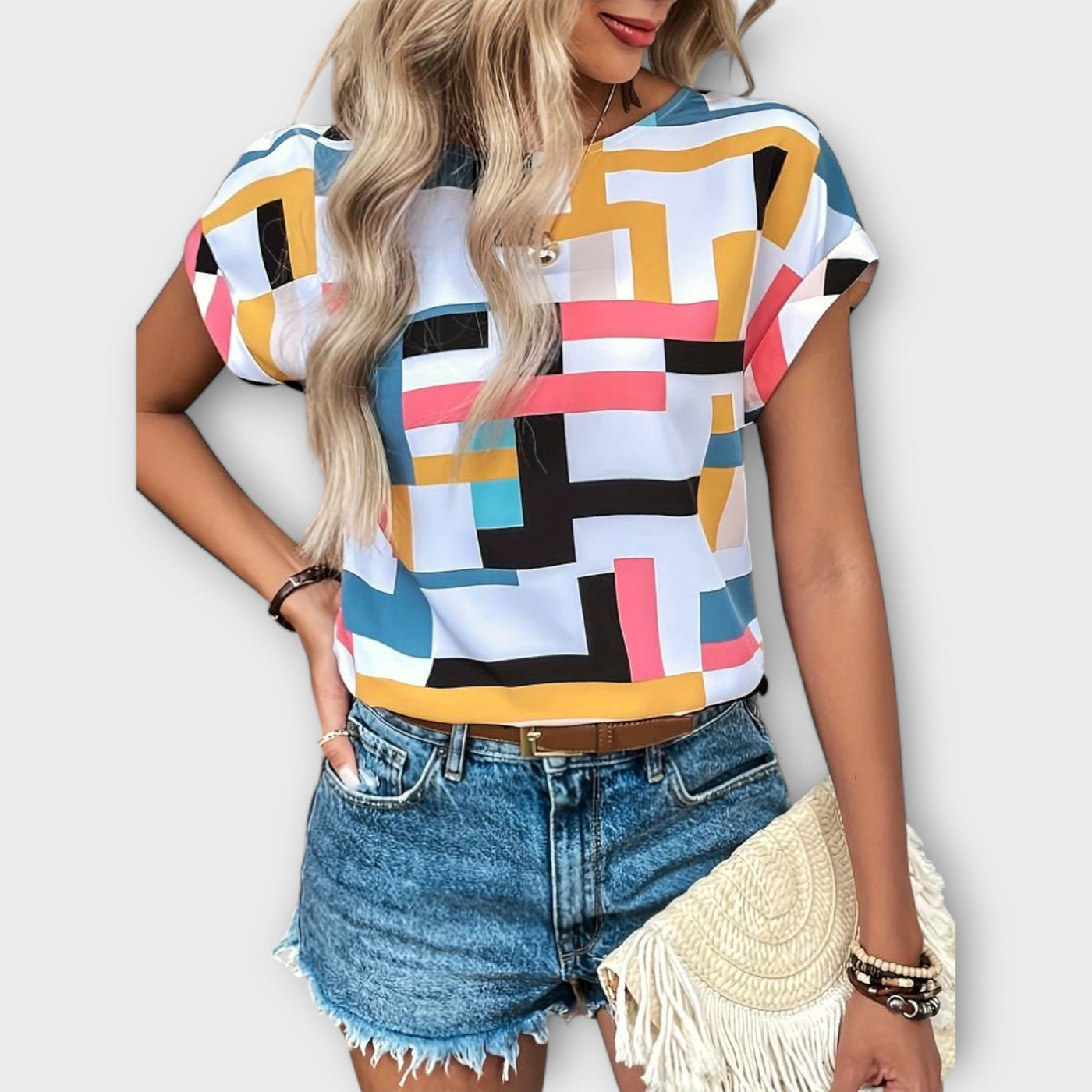 Chloe - Short-Sleeved Blouse